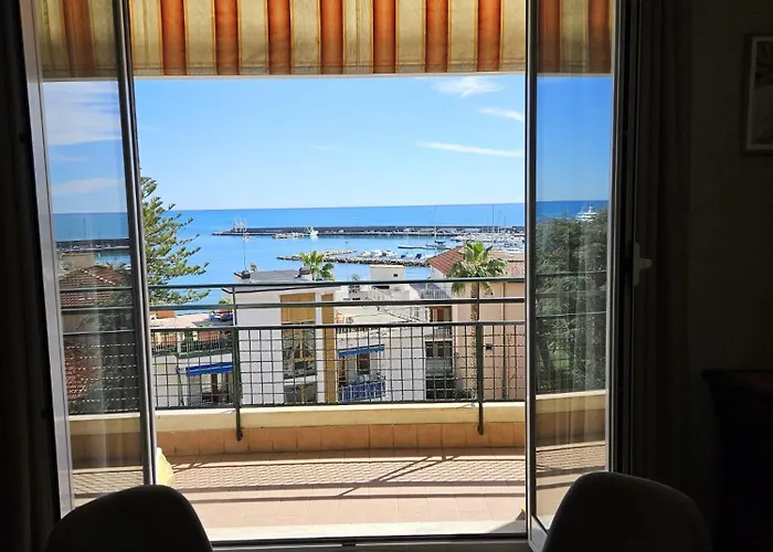 La Baia Nel Porto *